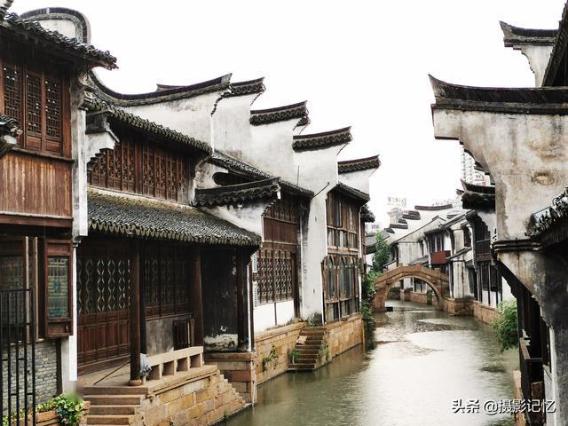 乌克兰上校徒步六百公里，干掉三架俄轰炸机？
